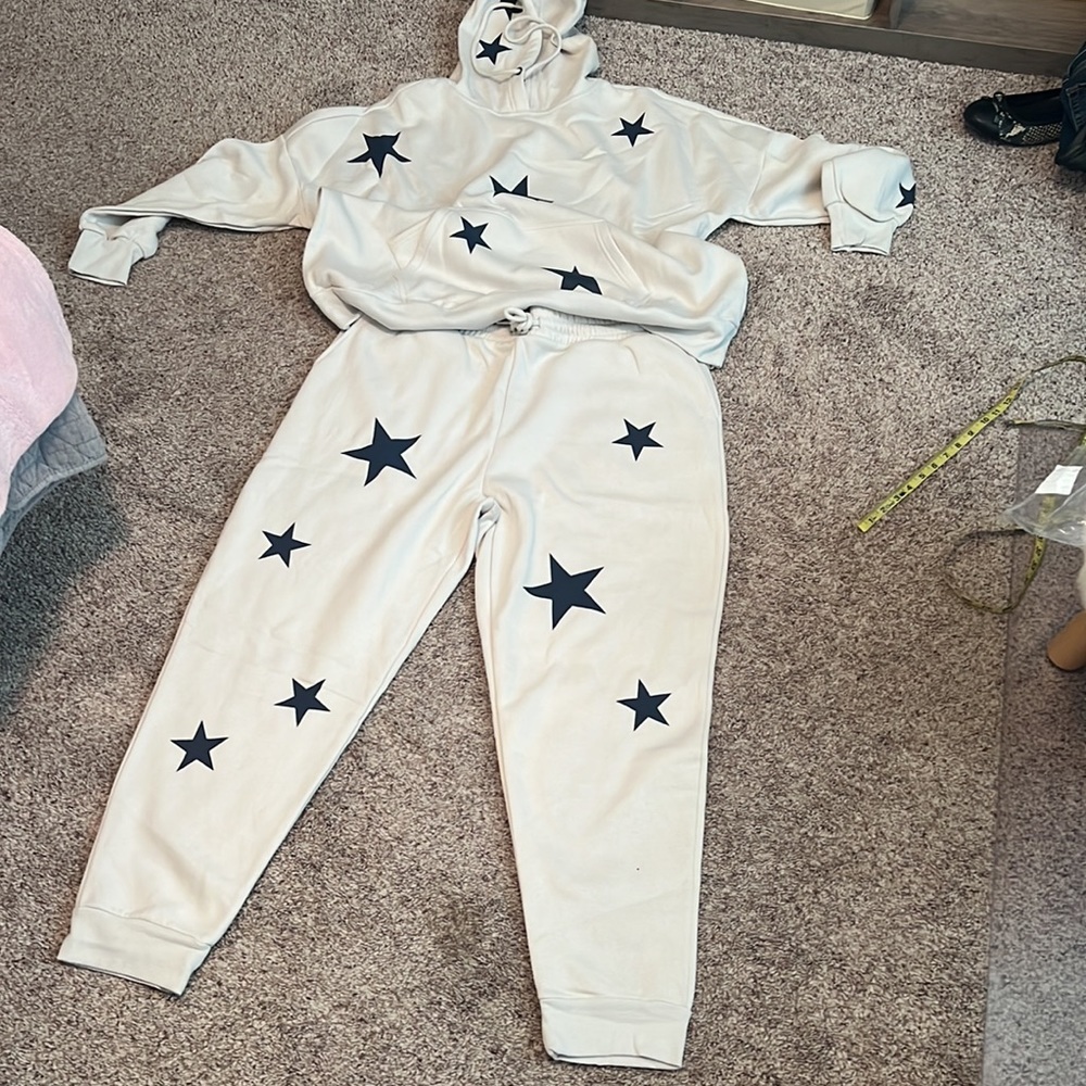 Nwot zenana star sweatsuit - Picture 5 of 11